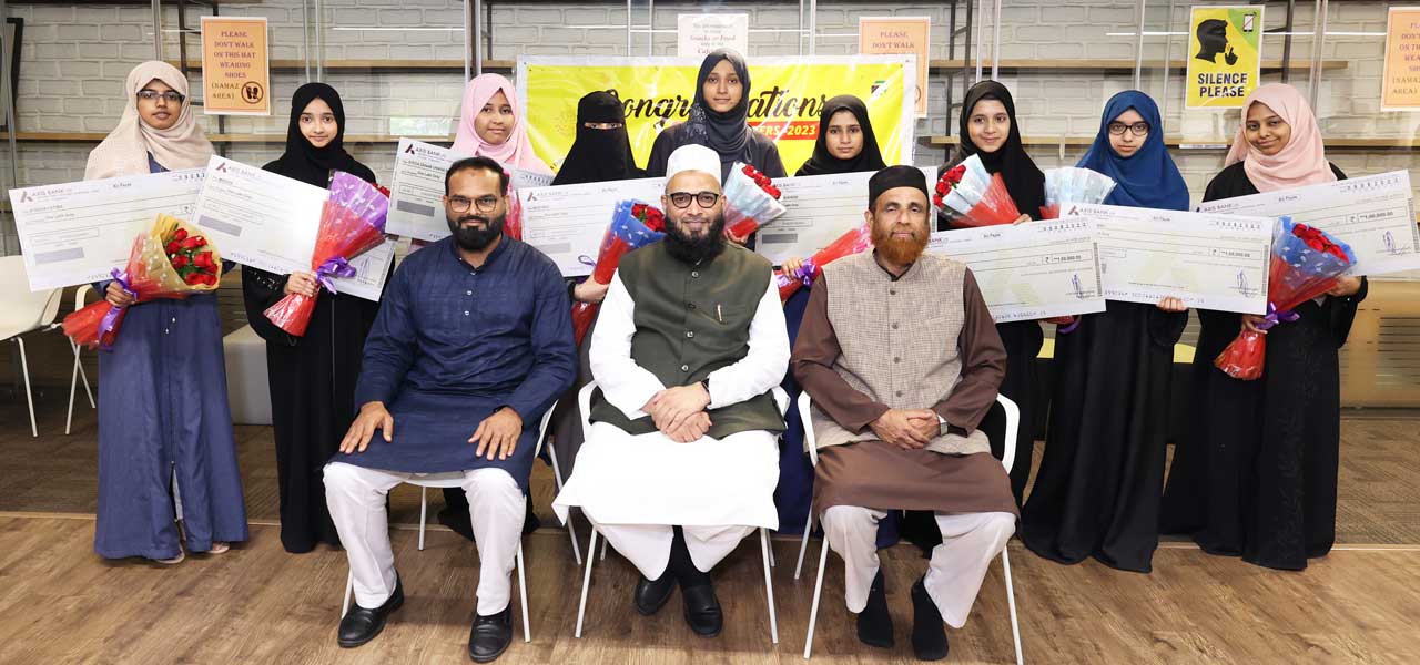 Intermediate Toppers with MS Chairman and Directors